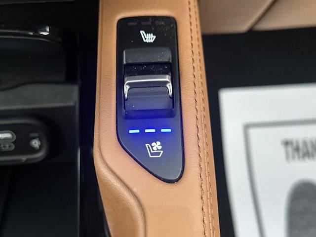 Photo of 2023 Dark Moss Kia Telluride