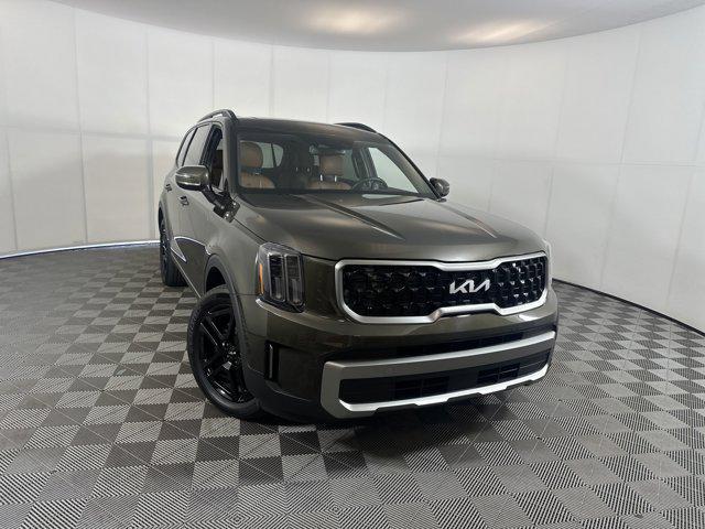 Photo of 2023 Dark Moss Kia Telluride