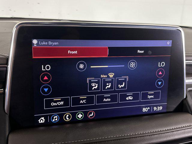 Photo of 2021 White Frost Tricoat GMC Yukon