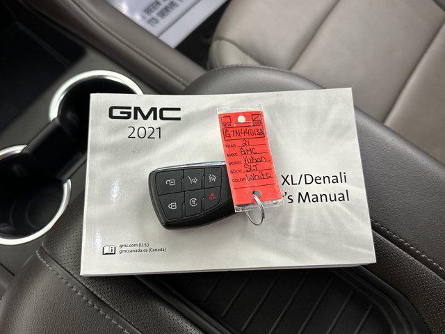 Photo of 2021 White Frost Tricoat GMC Yukon