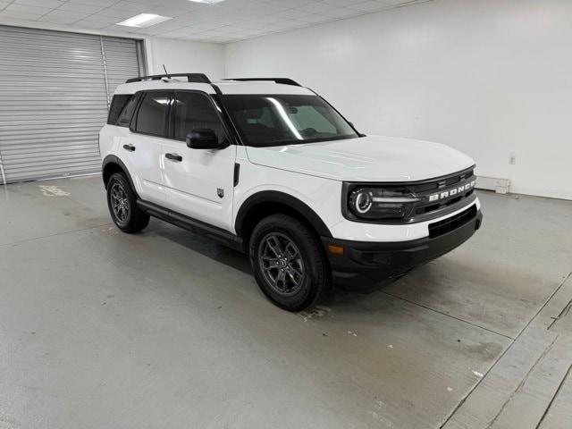 Photo of 2023 Oxford White Ford Bronco Sport