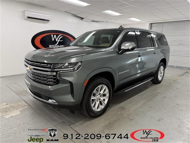 Photo of 2024 Silver Sage Metallic Chevrolet Suburban