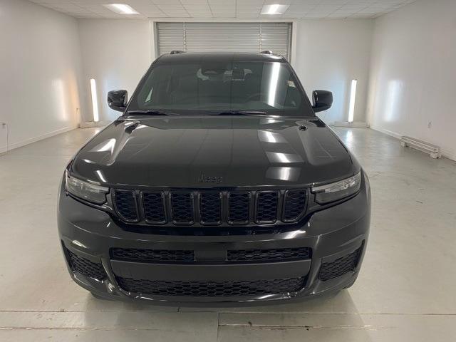 Photo of 2025 Diamond Black Jeep Grand Cherokee L