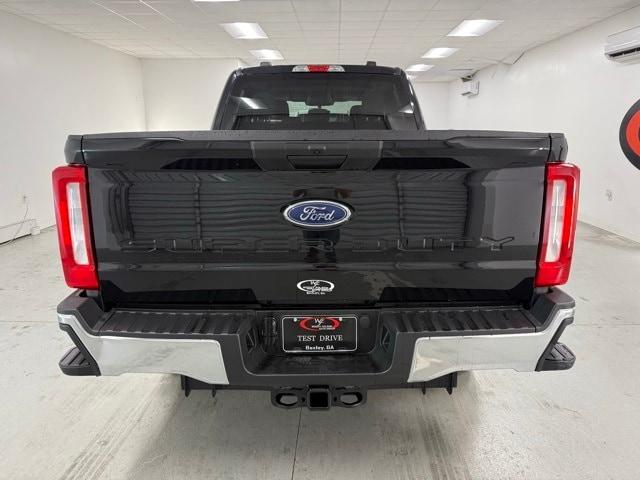 Photo of 2025 Black Metallic Ford F-250