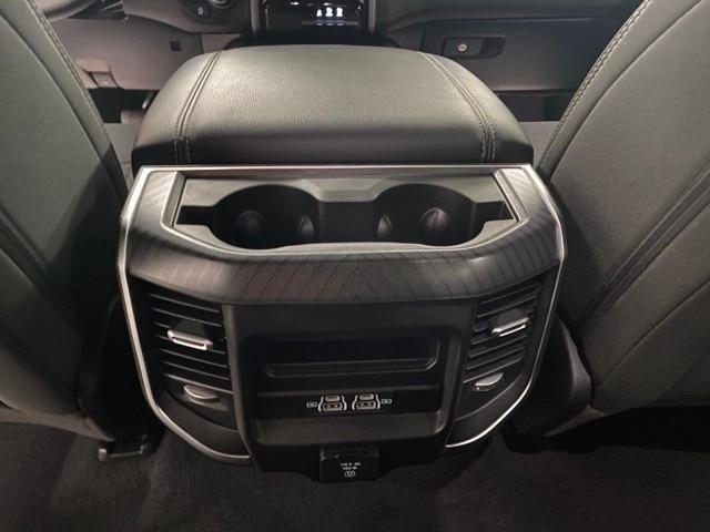 Photo of 2025 Diamond Black RAM 1500