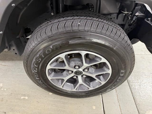 Photo of 2024 Granite Crystal Clearcoat Metallic Jeep Gladiator