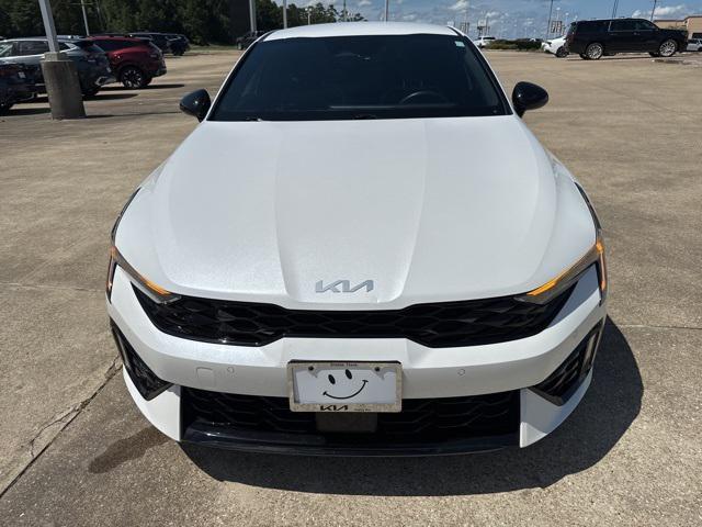 Photo of 2025 Snow White Pearl Kia K5