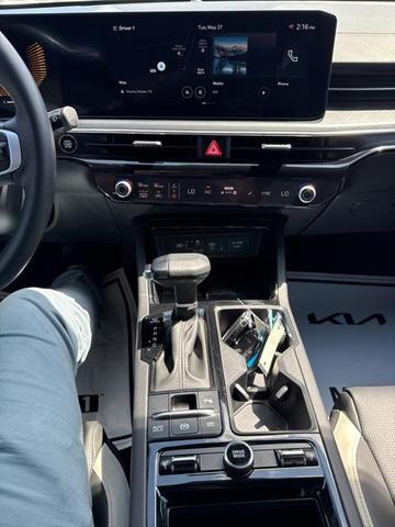 Photo of 2025 Snow White Pearl Kia K5