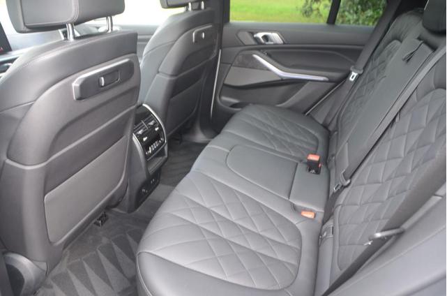 Photo of 2025 Alpine White BMW X5