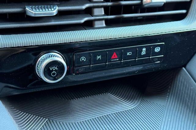 Photo of 2025 Carbonized Gray Metallic Ford Explorer