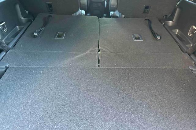Photo of 2025 Carbonized Gray Metallic Ford Explorer