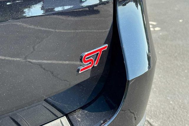 Photo of 2025 Agate Black Metallic Ford Explorer