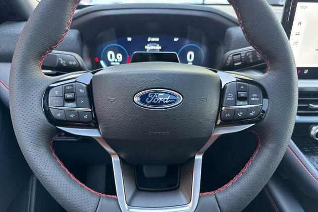 Photo of 2025 Vapor Blue Metallic Ford Explorer