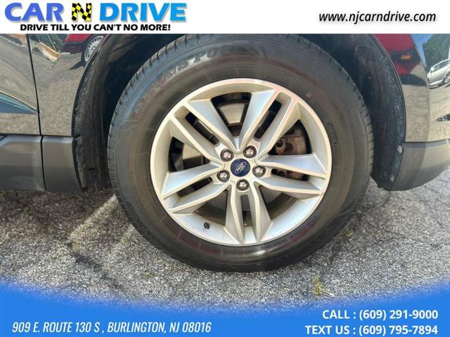 Photo of 2017 Shadow Black Ford Edge