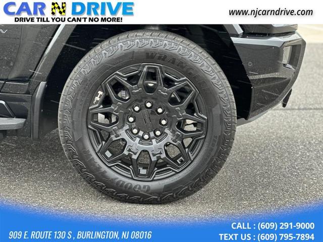 Photo of 2025 Void Black GMC HUMMER EV SUV
