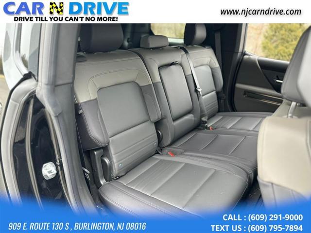 Photo of 2025 Void Black GMC HUMMER EV SUV