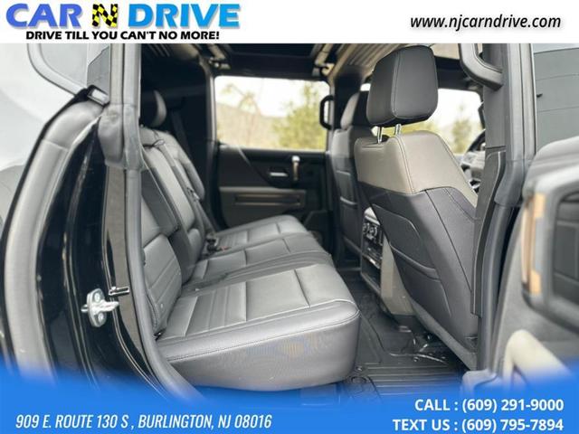 Photo of 2025 Void Black GMC HUMMER EV SUV