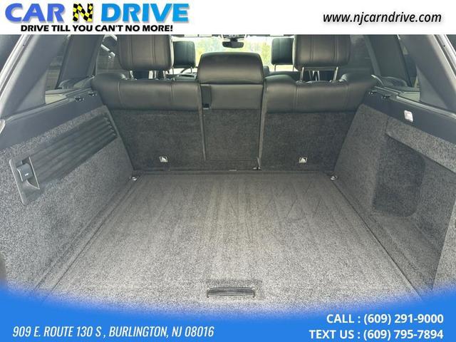 Photo of 2017 Narvik Black Land Rover Range Rover