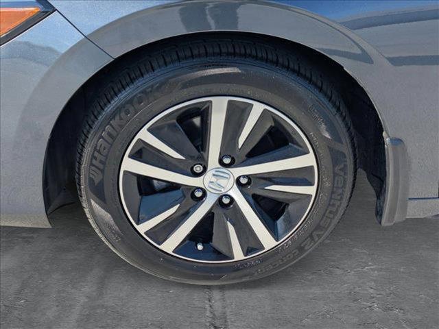 Photo of 2023 Silver/Gray Honda Civic