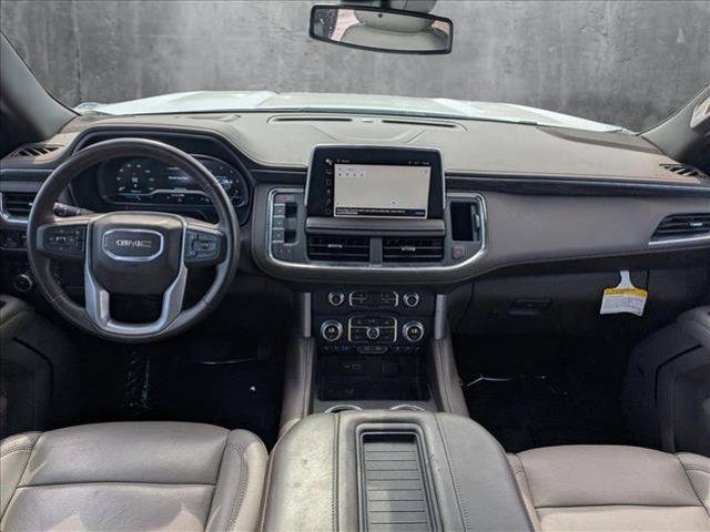 Photo of 2023 Summit White GMC Yukon XL