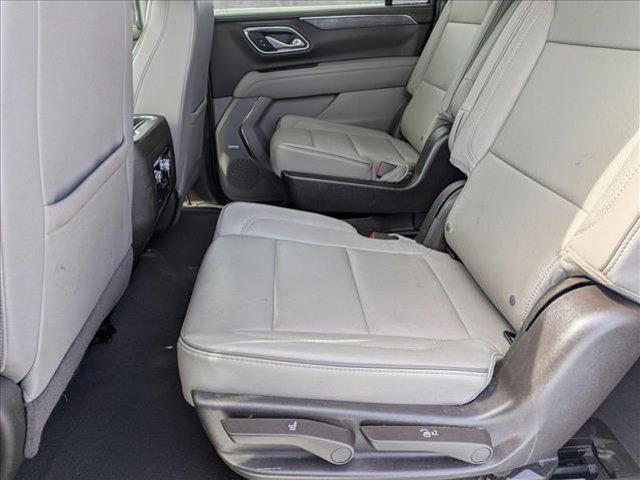 Photo of 2023 Summit White GMC Yukon XL