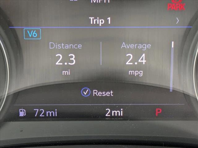 Photo of 2025 Crystal White Tricoat Cadillac XT6
