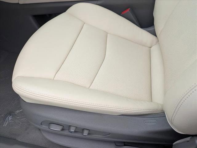 Photo of 2025 Crystal White Tricoat Cadillac XT6