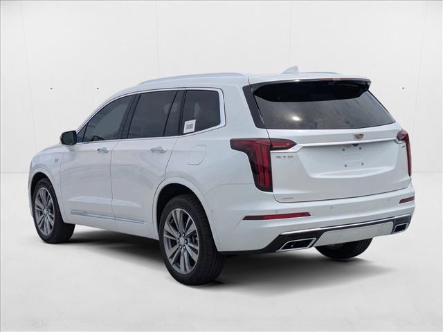 Photo of 2025 Crystal White Tricoat Cadillac XT6