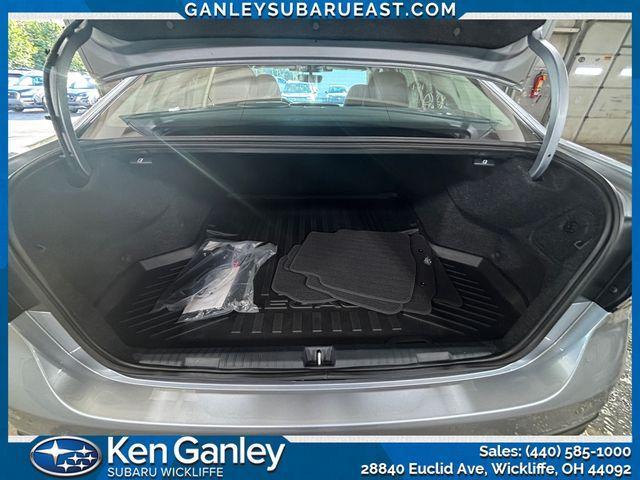 Photo of 2023 Ice Silver Metallic Subaru Legacy
