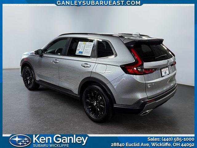 Photo of 2023 Lunar Silver Metallic Honda CR-V Hybrid