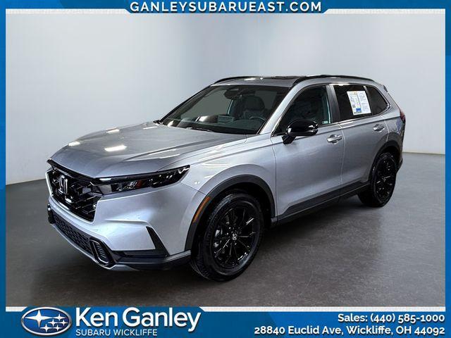 Photo of 2023 Lunar Silver Metallic Honda CR-V Hybrid