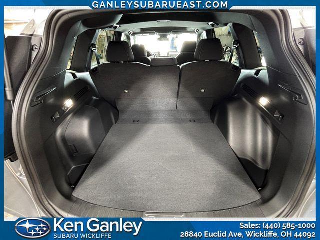 Photo of 2023 Lunar Silver Metallic Honda CR-V Hybrid