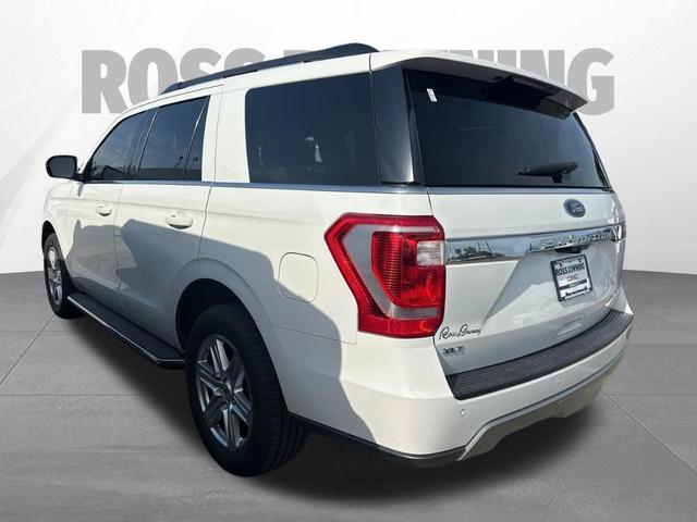 Photo of 2021 White Ford Expedition