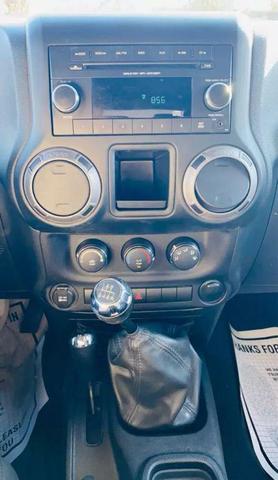 Photo of 2015 Black Clearcoat Jeep Wrangler