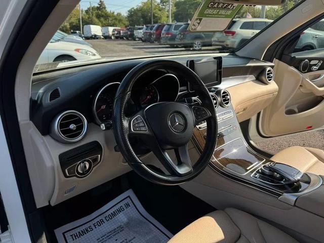 Photo of 2017 White Mercedes-Benz GLC 300