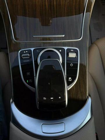 Photo of 2017 White Mercedes-Benz GLC 300