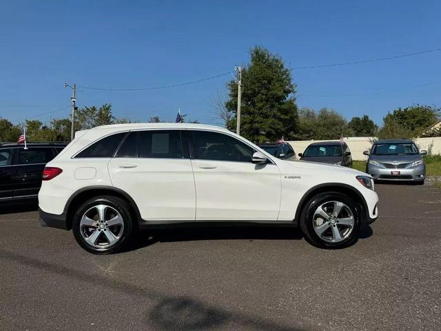 Photo of 2017 White Mercedes-Benz GLC 300