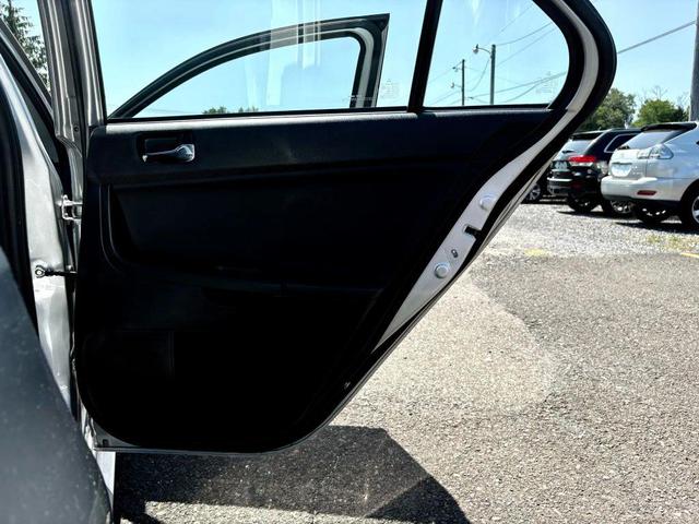 Photo of 2016 Silver Mitsubishi Lancer