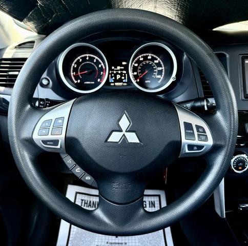Photo of 2016 Silver Mitsubishi Lancer