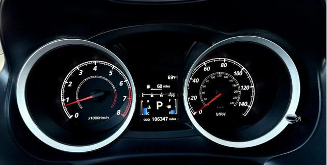 Photo of 2016 Silver Mitsubishi Lancer
