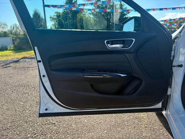 Photo of 2018 Bellanova White Pearl Acura TLX