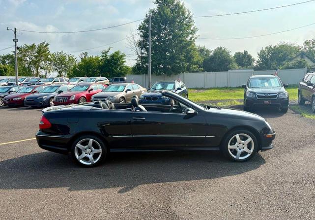 Photo of 2007 Black Mercedes-Benz CLK-Class