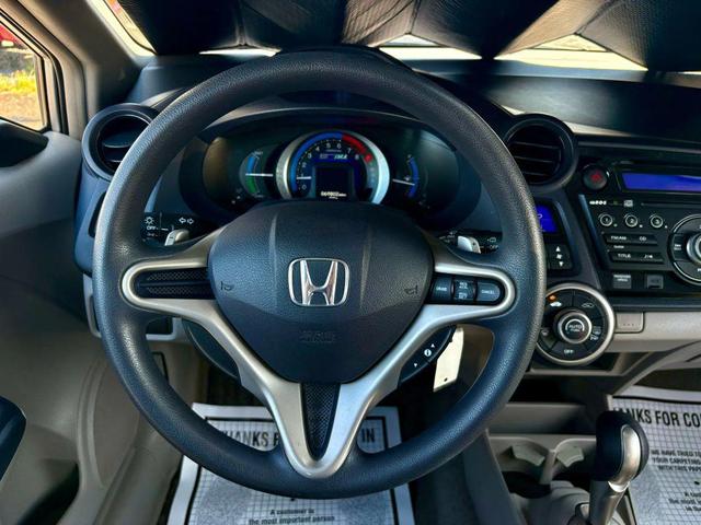 Photo of 2010 Alabaster Silver Metallic Honda Insight