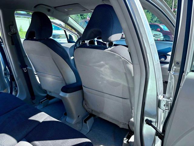 Photo of 2010 Alabaster Silver Metallic Honda Insight
