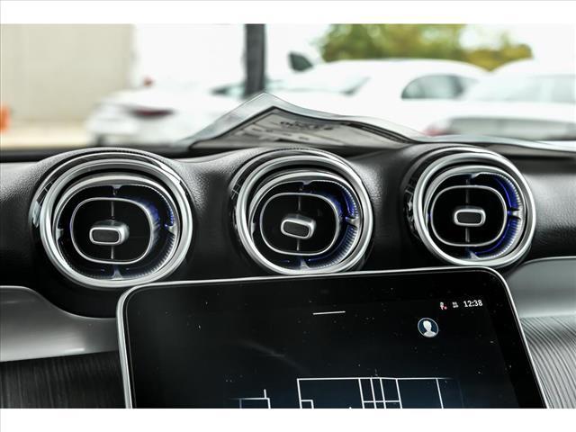 Photo of 2026 Polar White Mercedes-Benz GLC 300