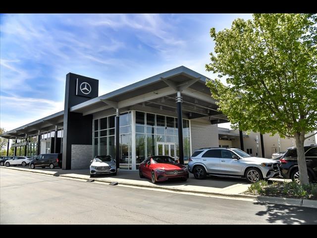 Photo of 2017 Selenite Grey Metallic Mercedes-Benz GLC 300