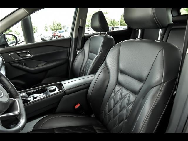 Photo of 2021 Gray Nissan Rogue