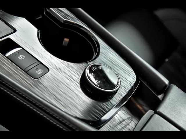 Photo of 2021 Gray Nissan Rogue