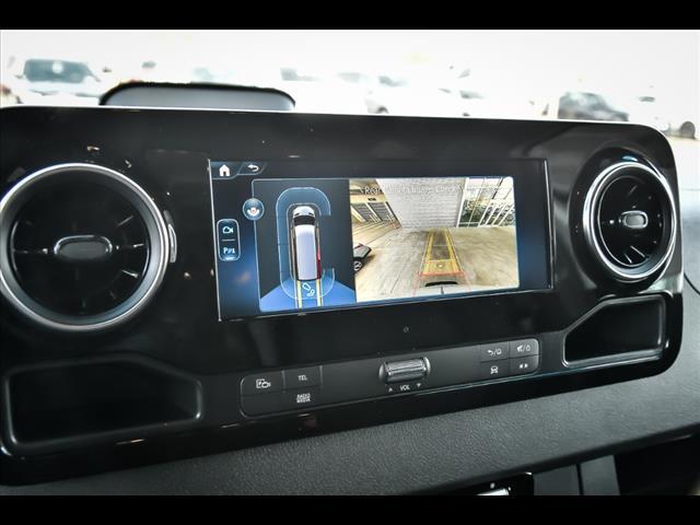 Photo of 2025 Arctic White Mercedes-Benz Sprinter 2500