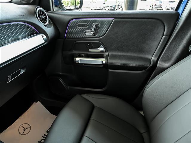 Photo of 2025 Bue Mercedes-Benz GLB 250